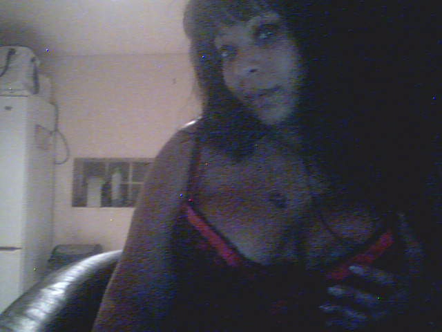 sarrah jolie coquine