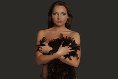 Brune incendiaire et coquine pour dialogue très HOT