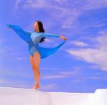 geisha  jolie et mince  pour massage complet a domicile sur paris