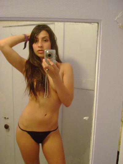 Femme cherche mec bien monté physiquement