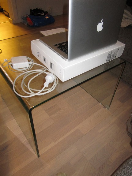 Macbook Pro 13 pouces avec écran Retina, acheté à la fin de Mars et jamais utilisé