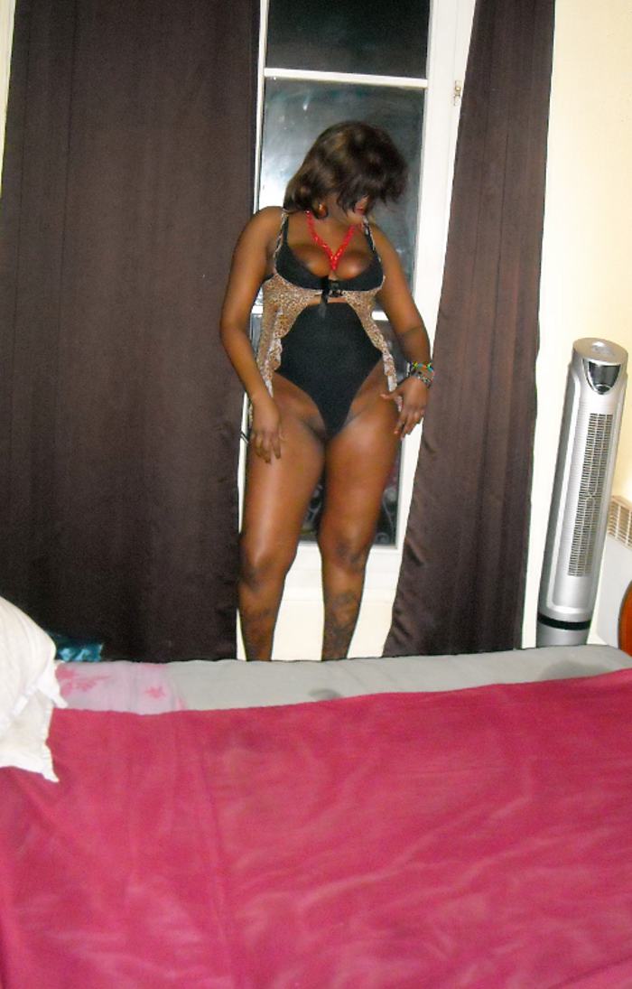 MASSAGE EROTIQUE AVEC 2 FINITION BUCCALE.