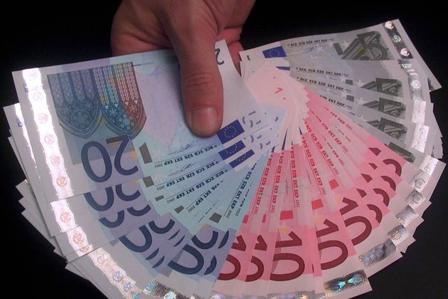 Oferta de empréstimo entre particular