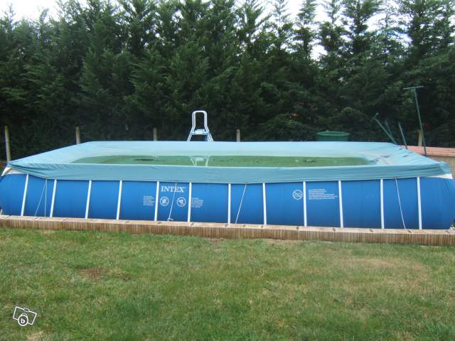 Magnifique piscine INTEX modèle Ellipse, dimension