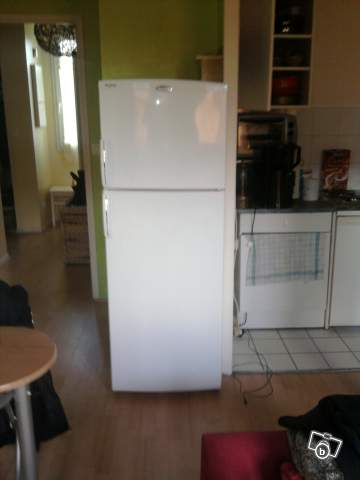 Vend Frigo wirpool tbe