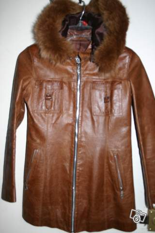 Veste cuir moschyko taille 1