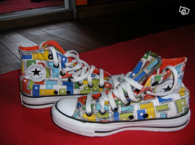 Converse multicolores à vendre taille 35